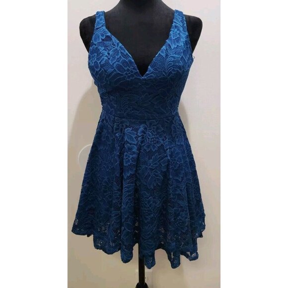 Emerald Sundae Dresses & Skirts - Emerald Sundae Women's Teal Blue Babydoll Prom Dance Lace Dress Open Back Sz XS